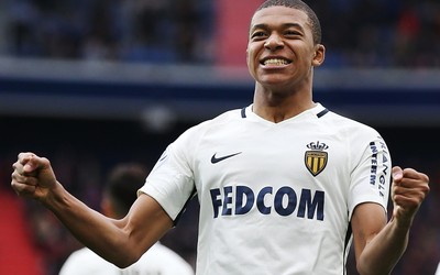 9D体育精华-一场比赛中的战术犯规运用