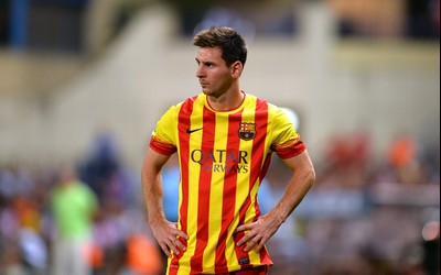 9D体育焦点-冰球少年队车祸悲剧五年后幸存者重返赛场